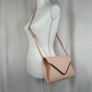 Ilishop // Pink Crossbody Purse